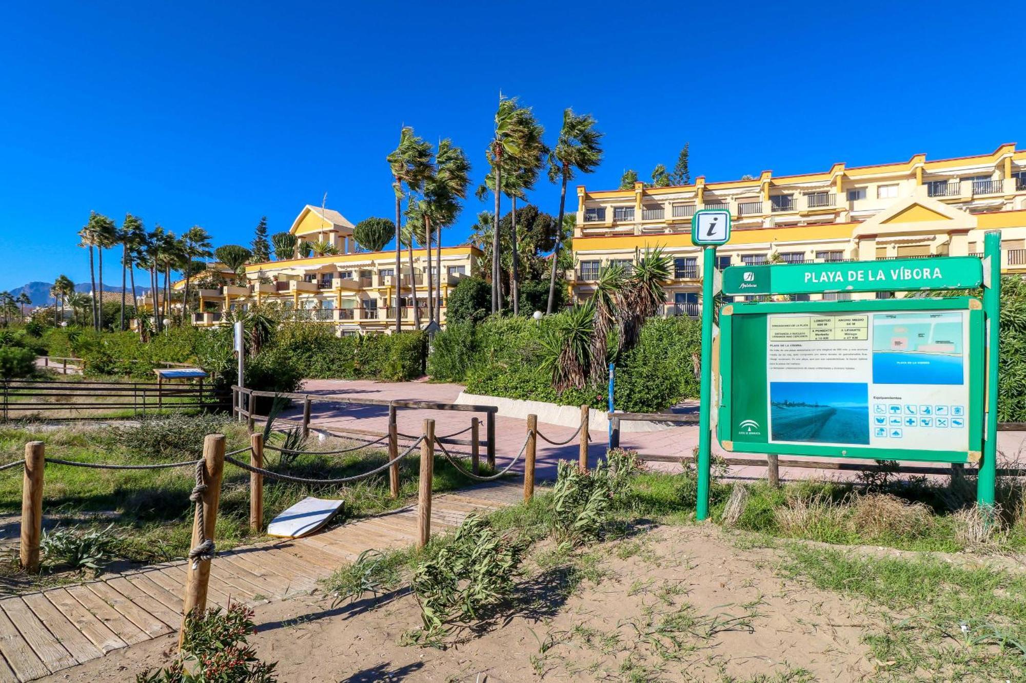 Romana Playa - Beachfront Complex Elviria Apartment *