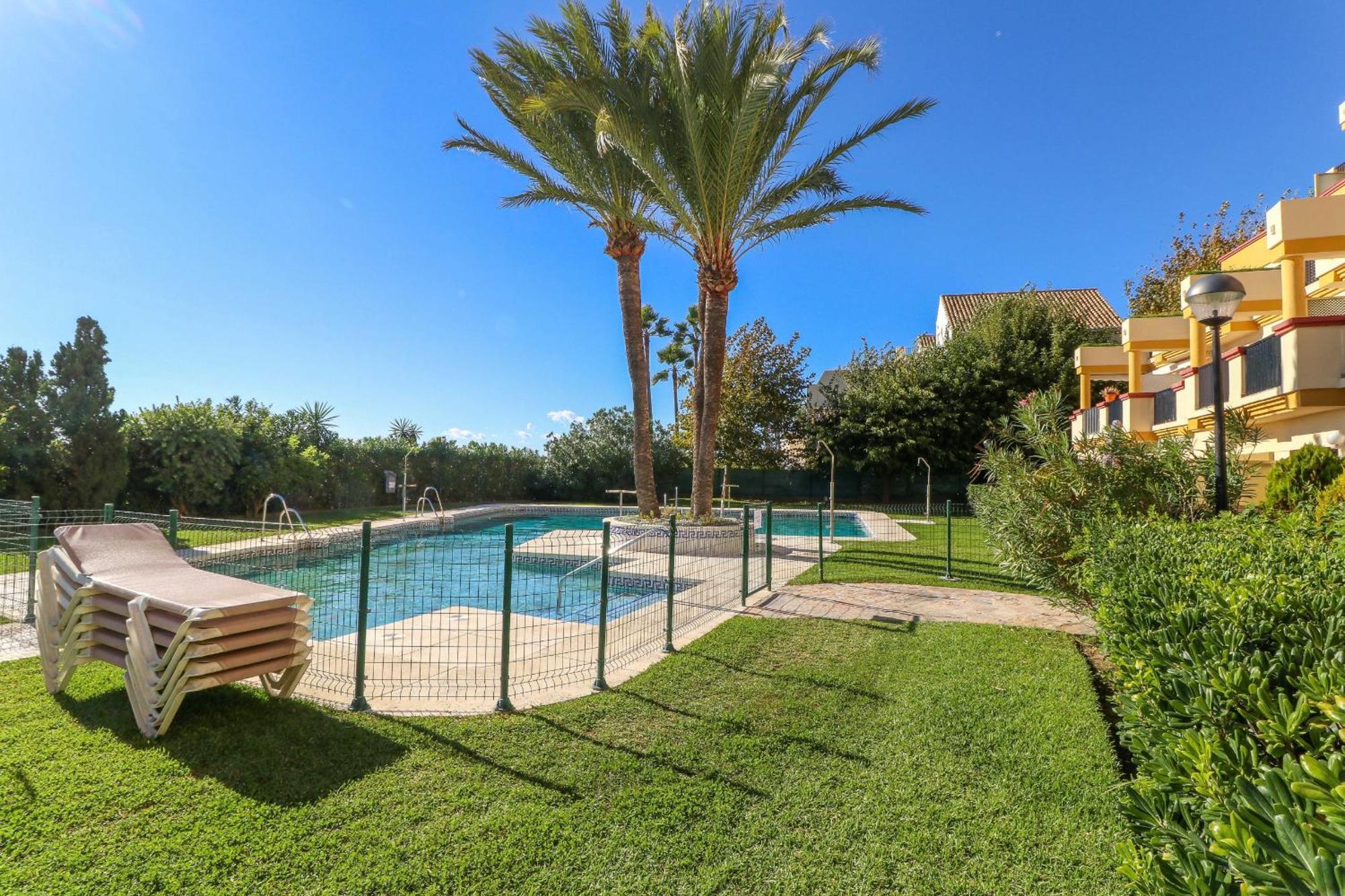 Romana Playa - Beachfront Complex Elviria Apartment *