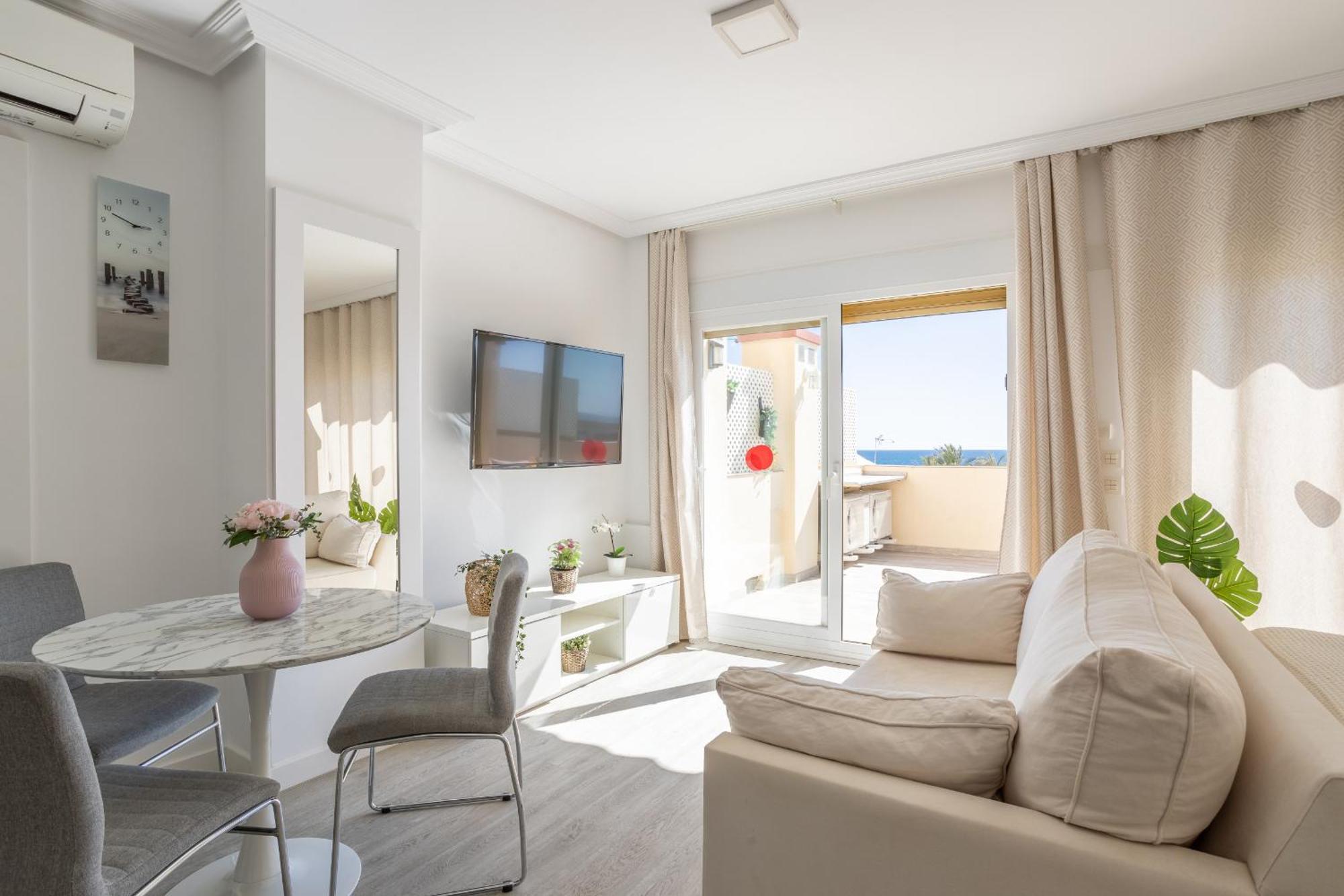 Romana Playa - Beachfront Complex Elviria Apartment Marbella