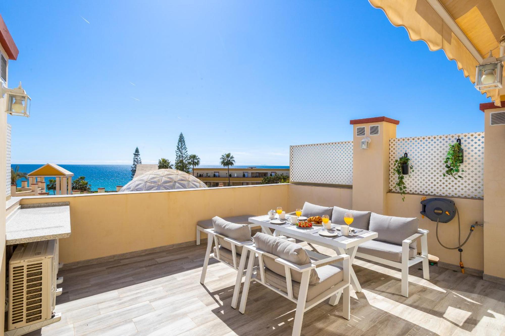 Romana Playa - Beachfront Complex Elviria Apartment